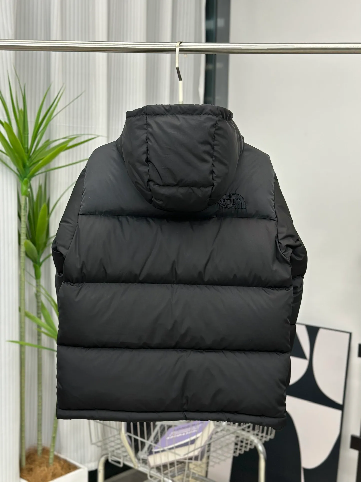 𝗧𝗛𝗘 𝗡𝗢𝗥𝗧𝗛 𝗙𝗔𝗖𝗘 22F-WS Nuptse Hoodie 。 。GORE-TEXINFINIUM PRODUCTS ， 。 。 ， ， 。 ， 。 ： Red Size：S M L XL XXL